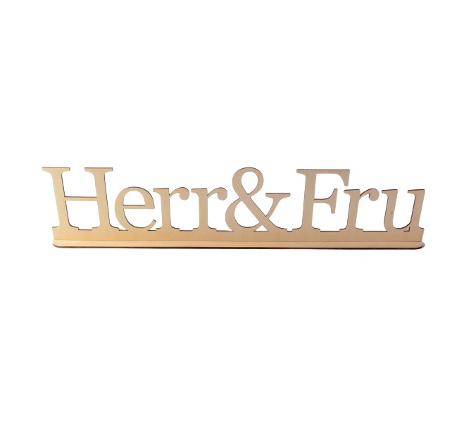 Bokstäver/skylt i trä "Herr & Fru"