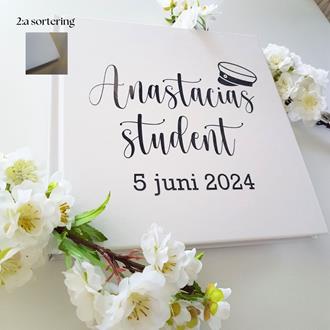 Gästbok Student Eget namn 2:a sortering, flera textfärger