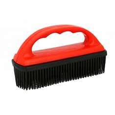 Rubber brush for saddle pads