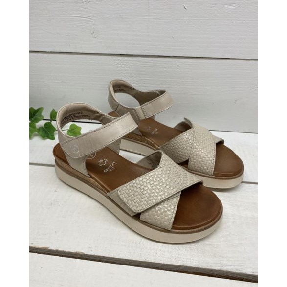 Sandal Ivory