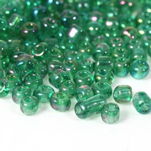 Gröna med oljeskimrande yta glaspärlor - 100g - Ca 1500st - 4mm