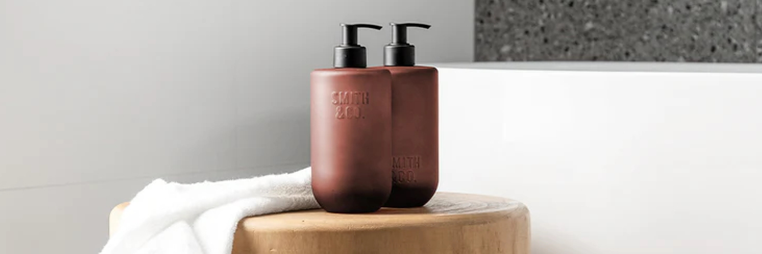 SMITH & CO