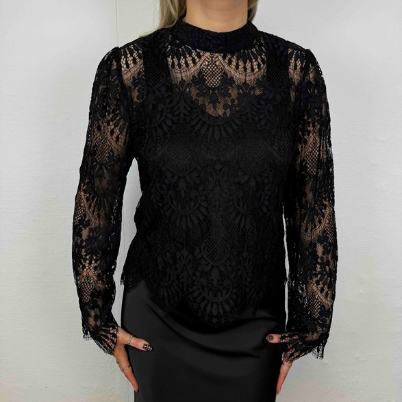 Transparent spetsblus med högre rund hals