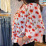 Blus med blomprint