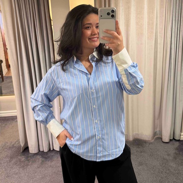 Blå randig skjorta dam