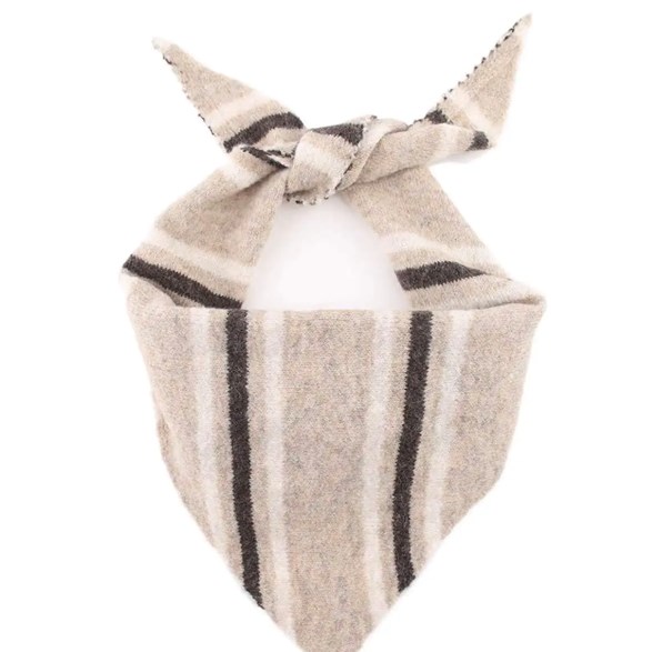 Randig liten scarf i ull