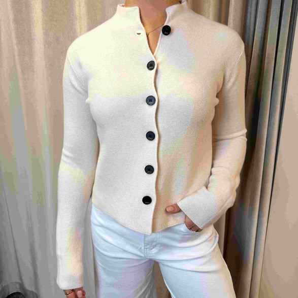 Stickad kofta höghals