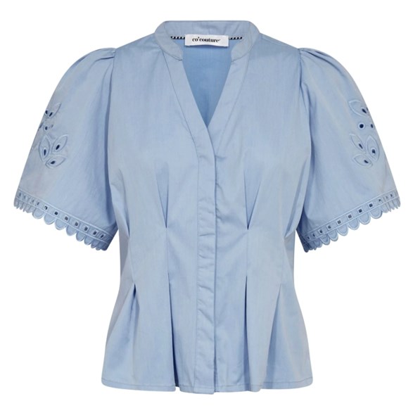 POPPYCC EMB SS V-SHIRT - PALE BLUE