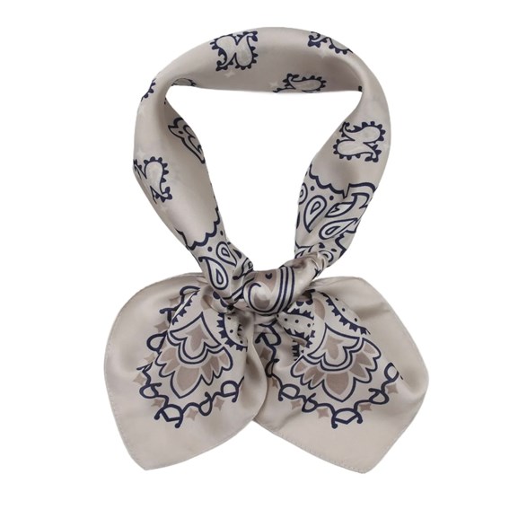 Scarf med paisleymönster