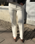 Raka Jeans med Broderade Blommor