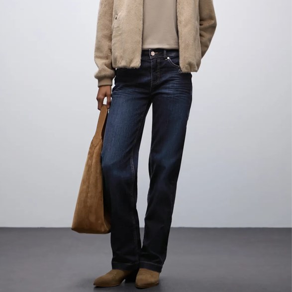 Casual fit jeans