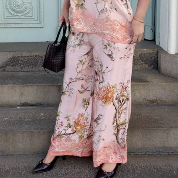 Fågelmönstrade byxor