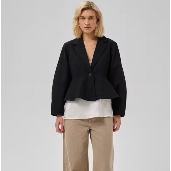 MWEvie Blazer