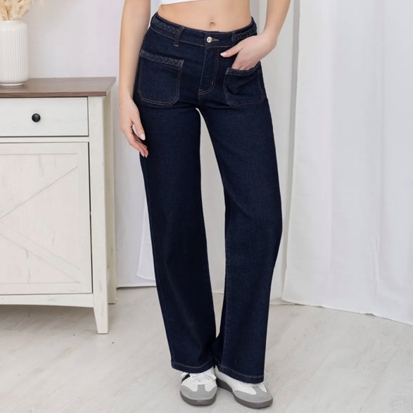 Mörkblå denim med flätade detaljer