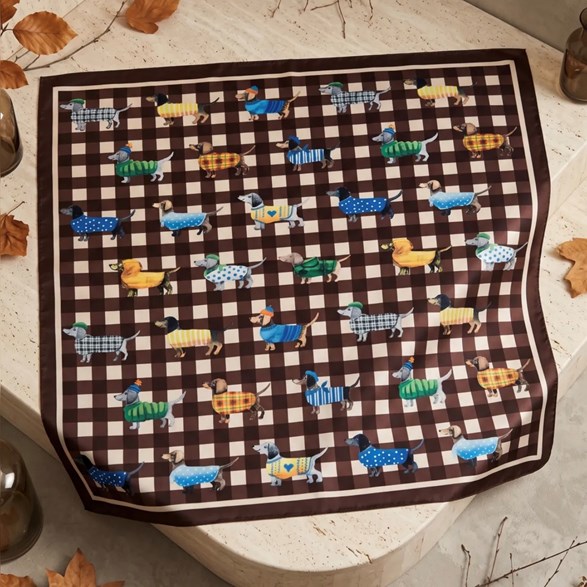 Scarf med tax-print – 70x70 cm