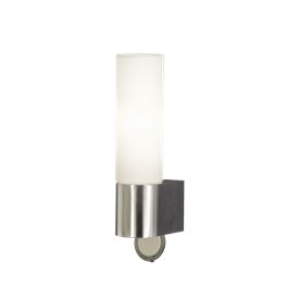 Aneta Lighting Cosenza Vägg Enkel Krom M Uttag Ip44