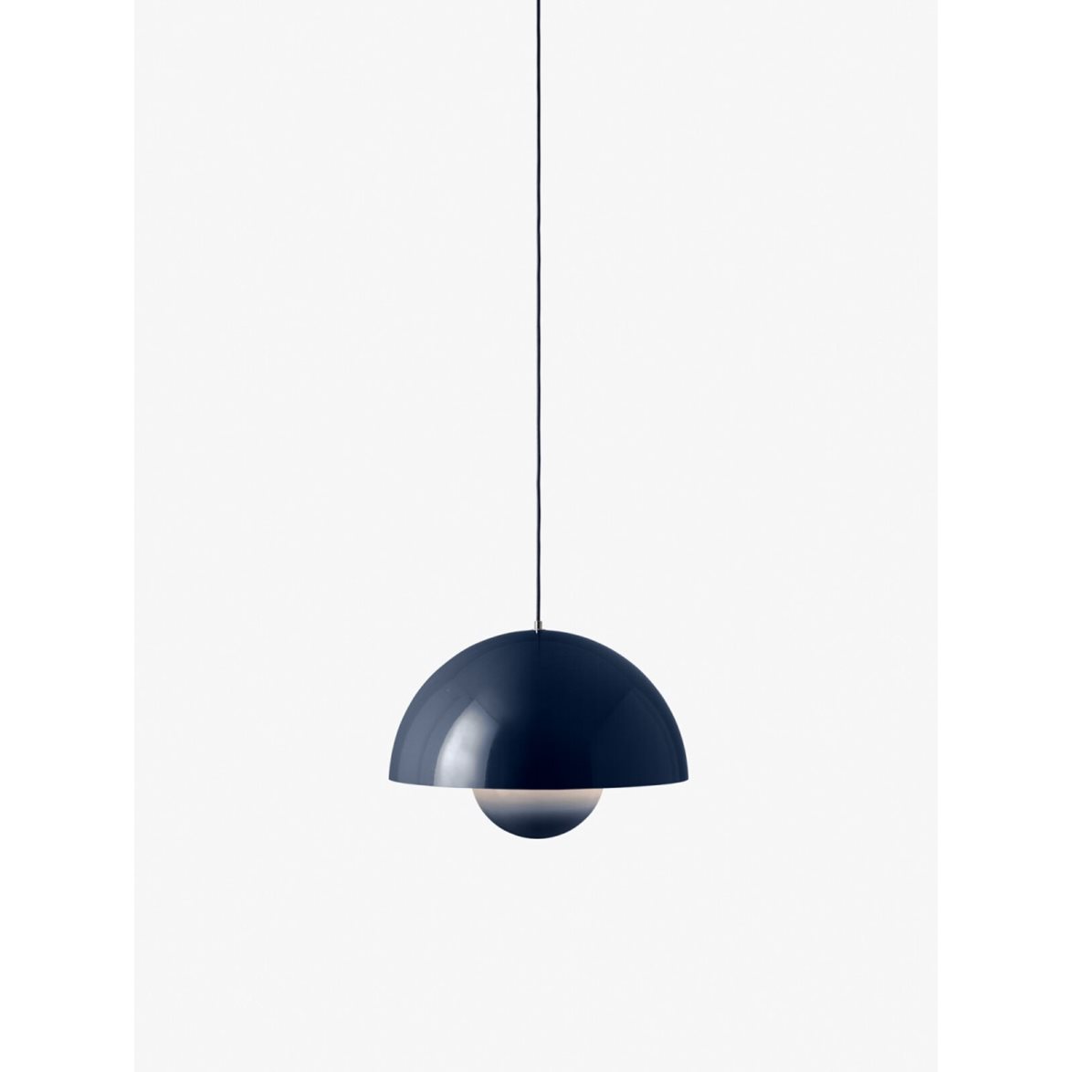 &tradition Flowerpot Pendel VP2 Steel Blue 50cm | Inomhusbelysning - Taklampor - Taklampor hängande | Lampspecialisterna