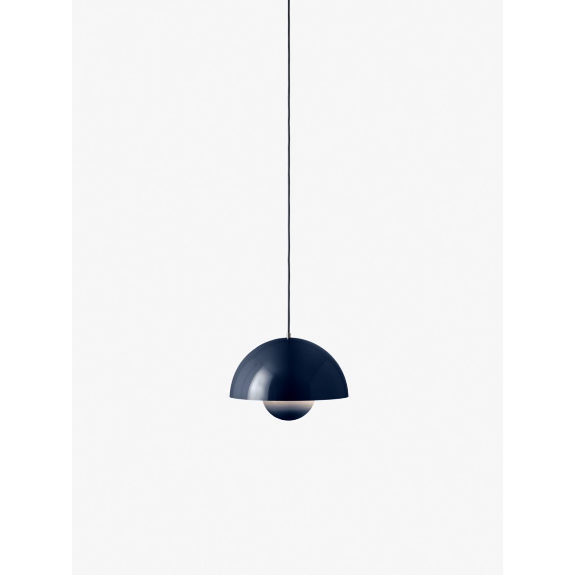 &tradition Flowerpot Pendel VP7 Steel Blue 37cm | Inomhusbelysning - Taklampor - Taklampor hängande | Lampspecialisterna