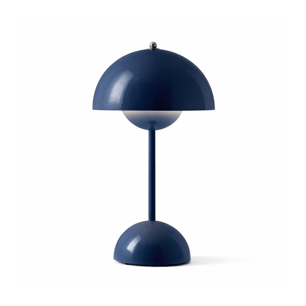 &tradition Flowerpot Portabel bordslampa VP9, Steel blue, magnetisk laddare 33cm | Inomhusbelysning - Bordslampor - Bordslampor Interiör | Lampspecialisterna