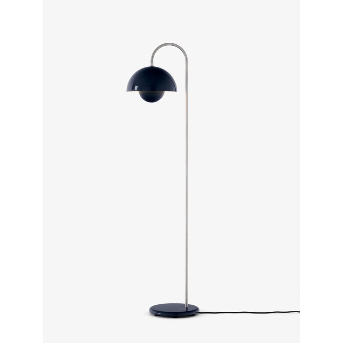 &tradition Flowerpot Golvlampa VP12 Steel Blue | Inomhusbelysning - Golvlampor - Golvlampor Interiör | Lampspecialisterna