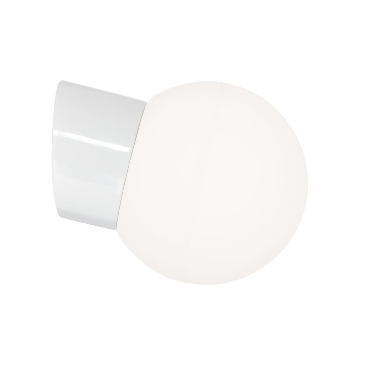 IFÖ Electric Vägglampa Classic Glob matt opalglas Ø150 sned vit | Badrumsbelysning - Vägglampor badrum | Lampspecialisterna