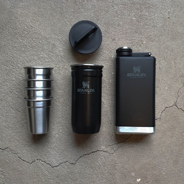 Adventure Shots+Flask Gift Set
