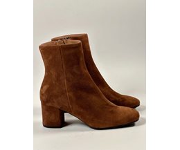 Irene stövlett cognac mocka