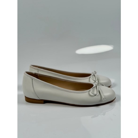 Natalie ballerina vit skinn