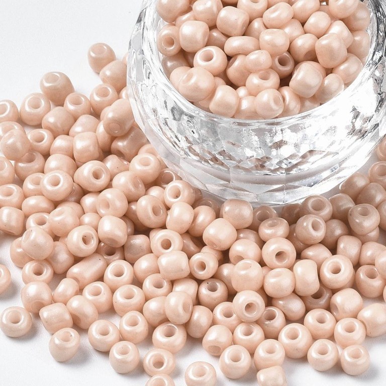 Glaspärlor - 6/0 Seed Beads - 4mm - 50g - Blanched Almond