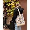 Tote M Fenêtre Jaune
