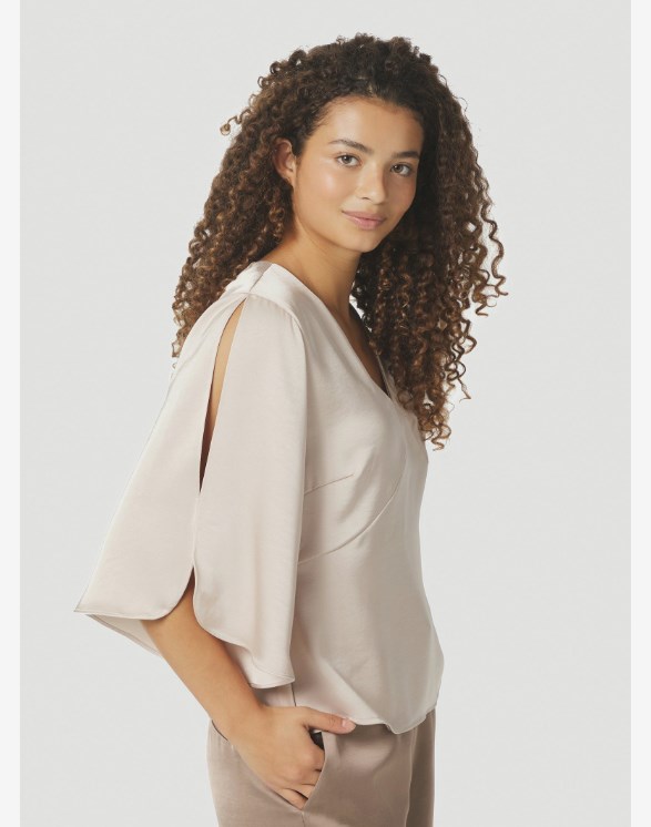 Remana Heavy Sateen Blouse