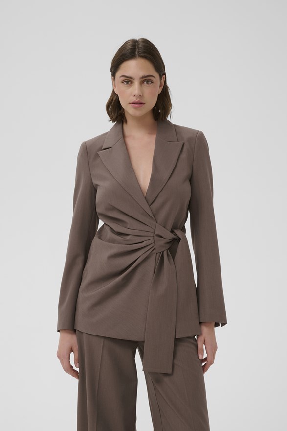 QUITIW BLAZER