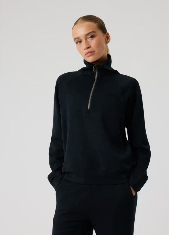 STUDIO SOFT HALFZIP SWEATSHIRT