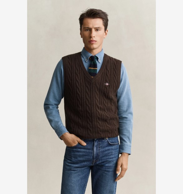 LAMBSWOOL CABLE VEST