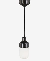 Ifö Electric Ohm Pendel 100 høyde 215 mm, matt opalt glass svart sokkel / 2m svart tekstilkabel, IP44, E27, 40W