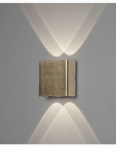 Konstsmide Chieri-seinävalaisin messinki 2x2W LED