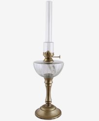 Strömshaga Kerosiinilamppu antiikkisen messingin pohjalla