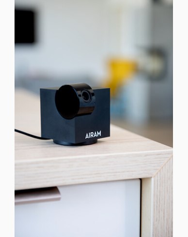 AIRAM SmartHome WiFi Overvåkningskamera 1080p for bruk innendørs