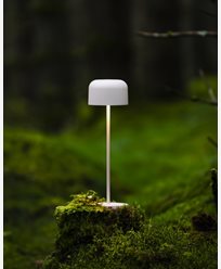 Konstsmide Lille Bordlampe LED USB Hvit 2200K/2700K dimbar