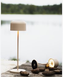 Konstsmide Lille Bordslampa LED USB Sandfärgad 2200K/2700K dimbar