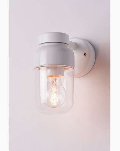 Ifö Electric Ohm Wall Vegglampe LED E27 Hvit 100/210 Klarglass IP44