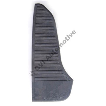 Rubber stone guard rear wing, PV LH (Volvo genuine)