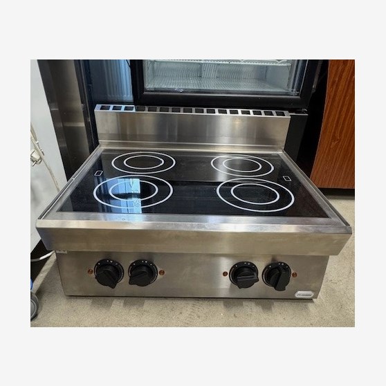 Glaskeramikhäll 4 zoner F700