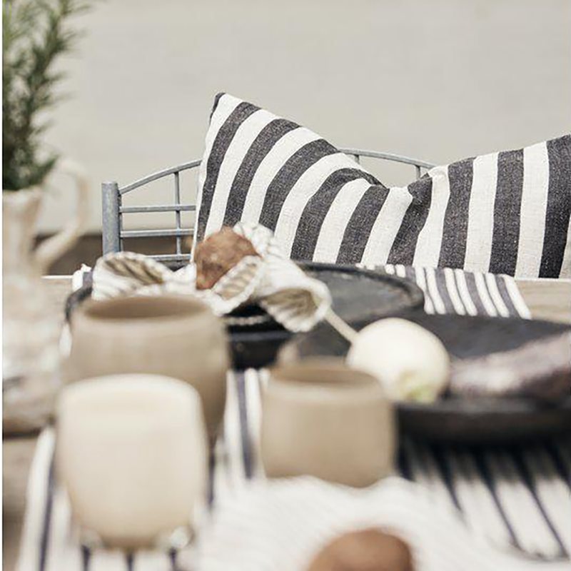 Cruella stripe  kuddfodral