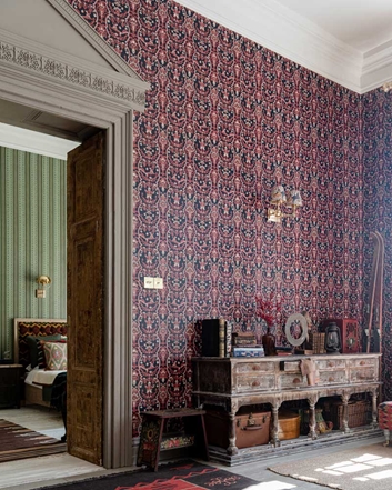 Mind the Gap Floricsome Tapet