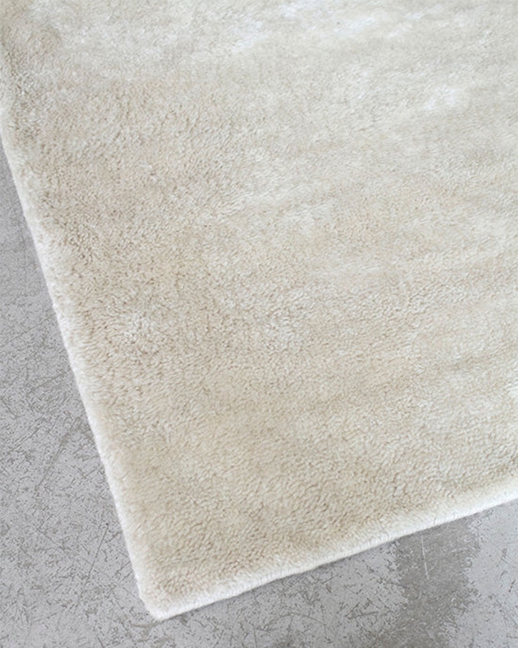 Layered Artisan Plain Bone White Matta