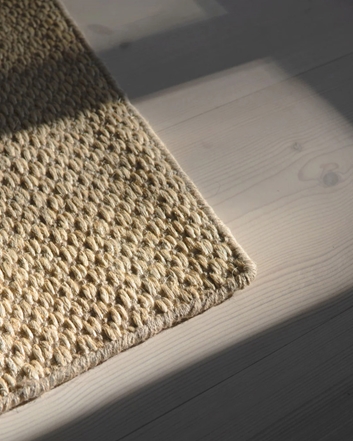 Layered Basket Weave Sisal Natural Matta