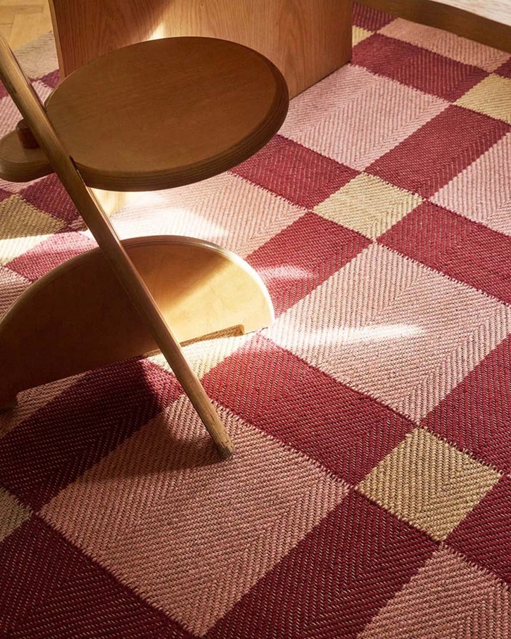 Layered Evelina Kroon Jute Plum Punch Matta