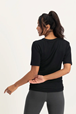 Yogatopp Kami Yoga Tee, Onyx Black - Urban Goddess