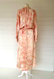 Kimono Ecoprint satin kaftan växttryck rosa toner - WithSegerqvist